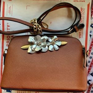 🦋⏰✨💫BOLSO MEDIANO,EXELENTE MATERIAL,DETALLES A MANO✨💫#BC45